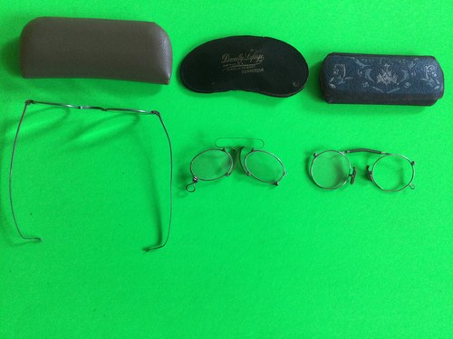 Anciennes paires lunettes - paires,