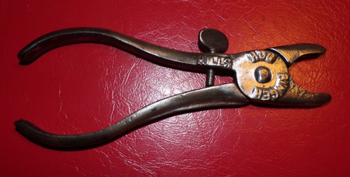 Outil ancienne pince - outil,